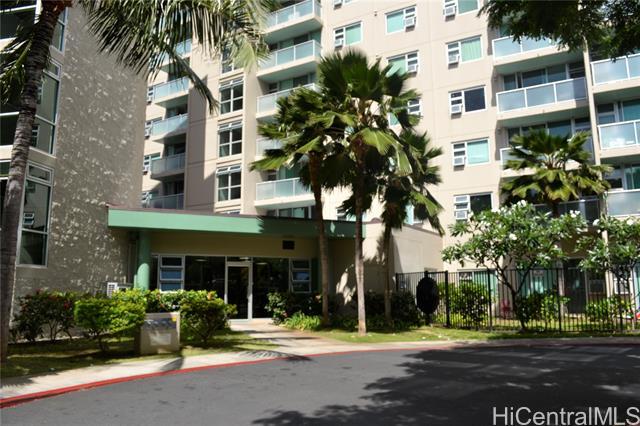 Building Photo - 3009 Ala Makahala Pl