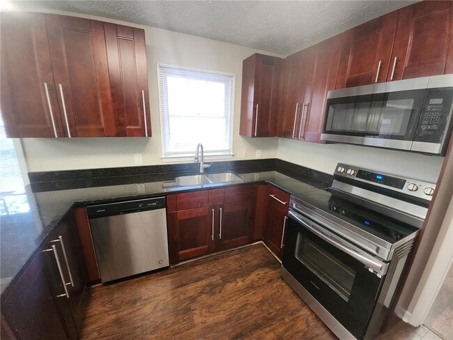 Building Photo - 2337 Pebble Rock E