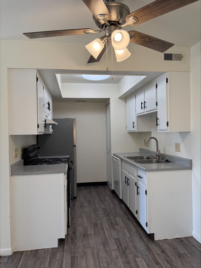 Newly updated kitchen - Cedar Ridge Apartments