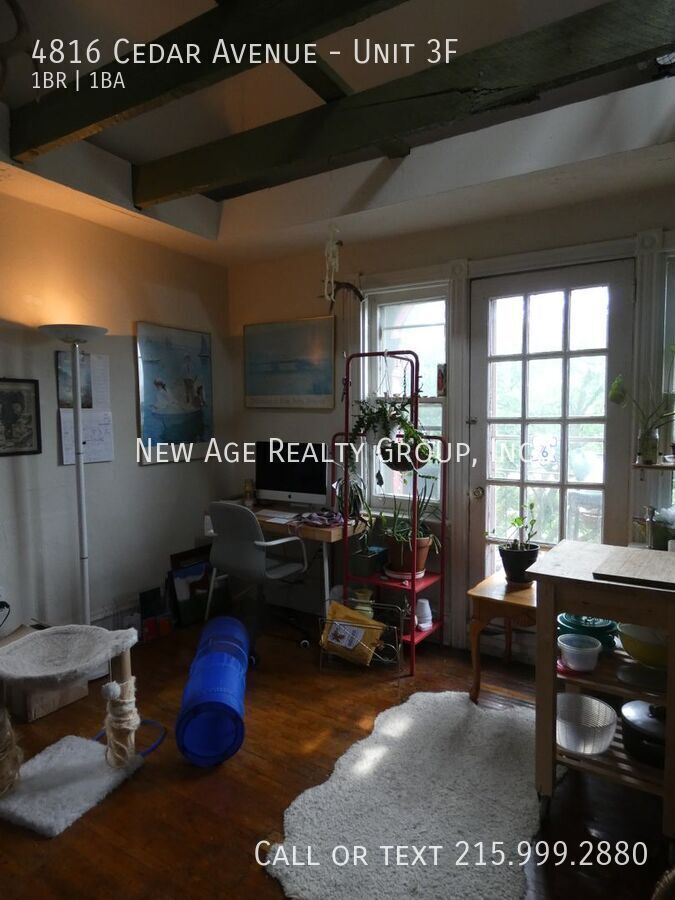 Building Photo - 4816 Cedar Ave