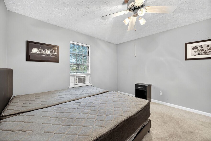 Building Photo - 145 N Bend Trail