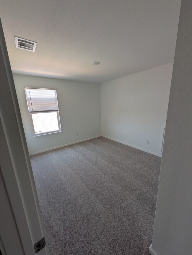 Building Photo - 15111 Mudstone Pl