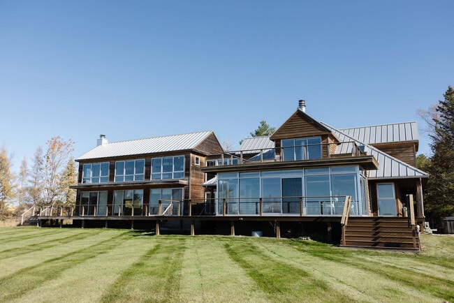 Building Photo - 11988 Cabana Shores Dr