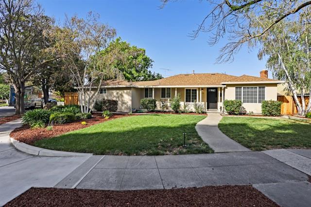 Primary Photo - 117 Ferrari Ave