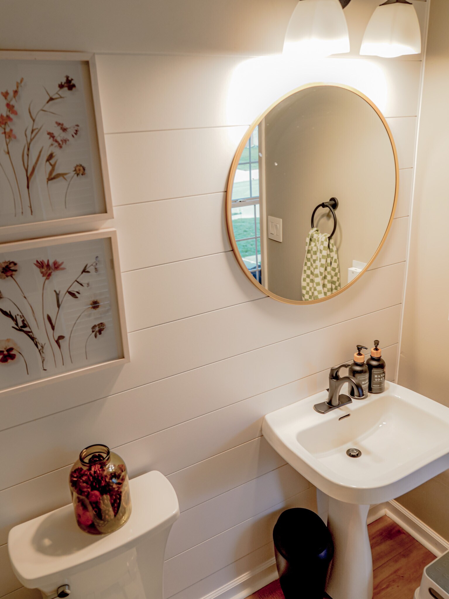 Building Photo - 2264 Ferndown Dr