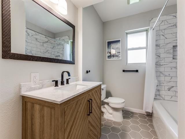 Building Photo - 801 Scottsdale Dr