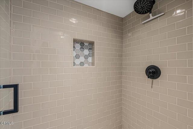 Building Photo - 13902 Calvert St