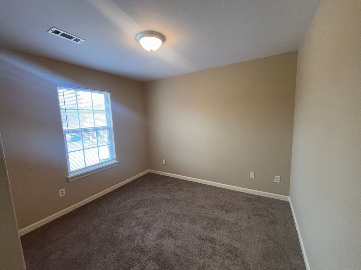 Building Photo - 228 Graystone Cir