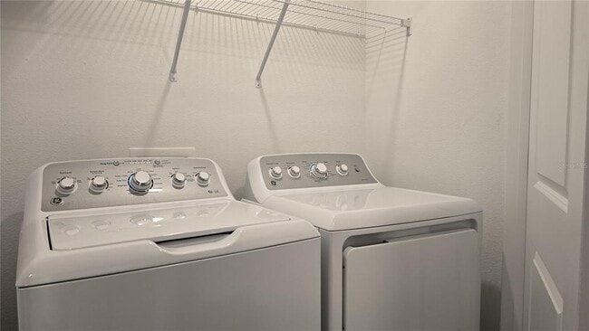 Building Photo - 2220 Portrait St