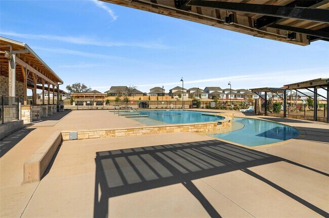 Building Photo - 2805 Moyer Ln