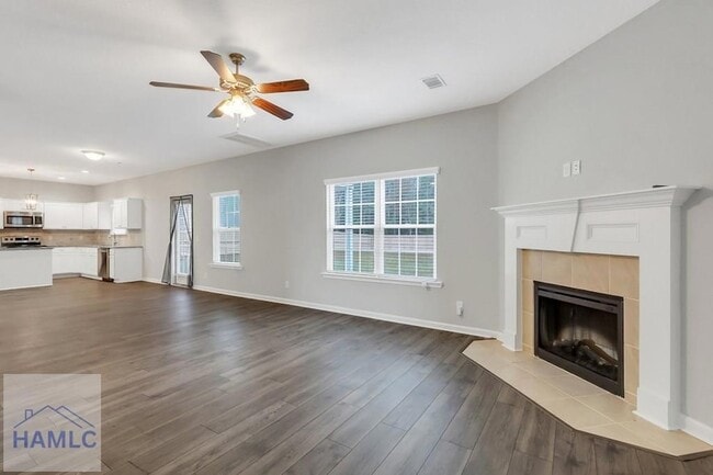 Building Photo - 12 Trask Cir