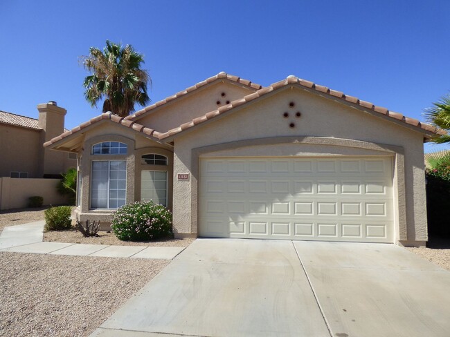 New paint and LVP flooring! Great neighbo... - New paint and LVP flooring!  Great neighbo...