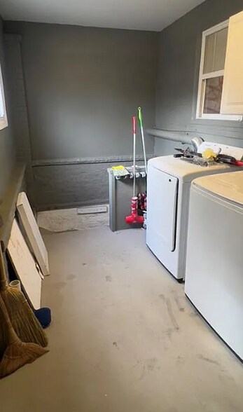 Building Photo - 523 Tracy Ave