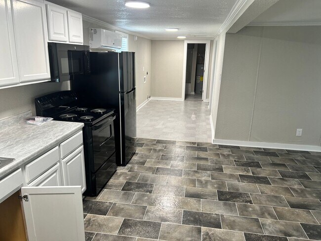 Building Photo - 3706 Griffin St