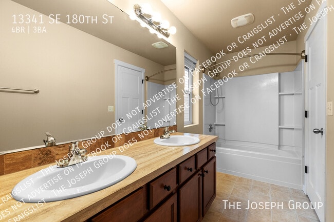 Building Photo - 13341 SE 180th St