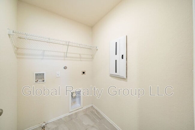 Building Photo - 10318 Lady Bird