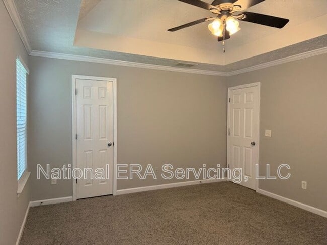 Building Photo - 711 Tullamore Way