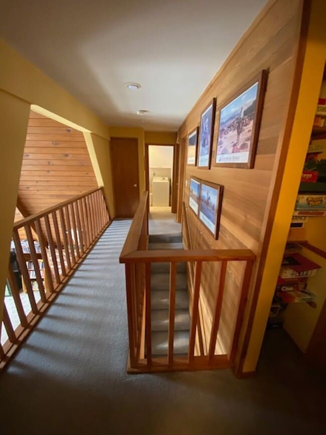 Building Photo - Yakima River Front home!
