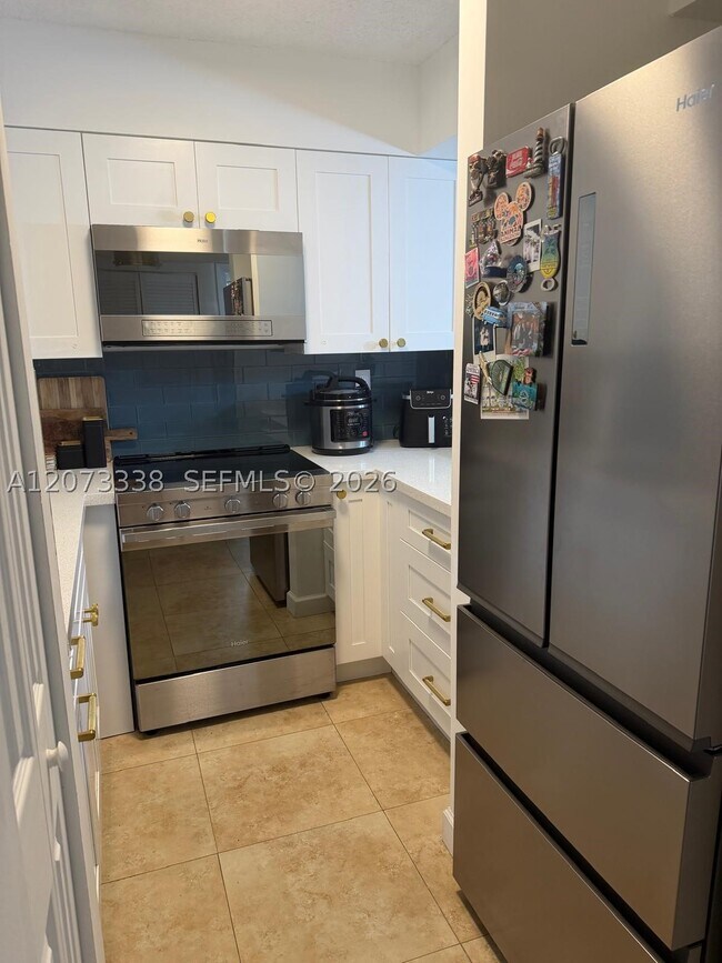 Building Photo - 14930 SW 82nd St