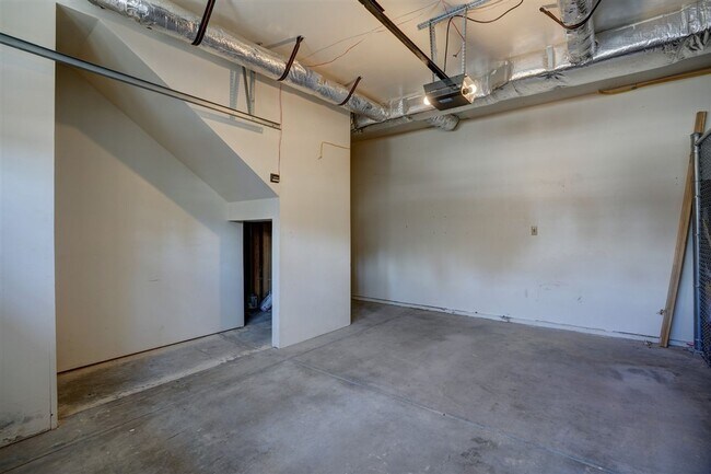 Building Photo - 812 Coronado Ave