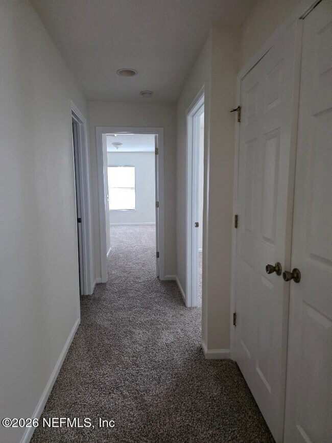 Building Photo - 1500 Calming Water Dr
