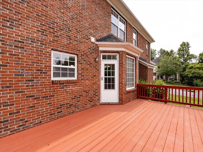 Building Photo - 10836 Clark Street