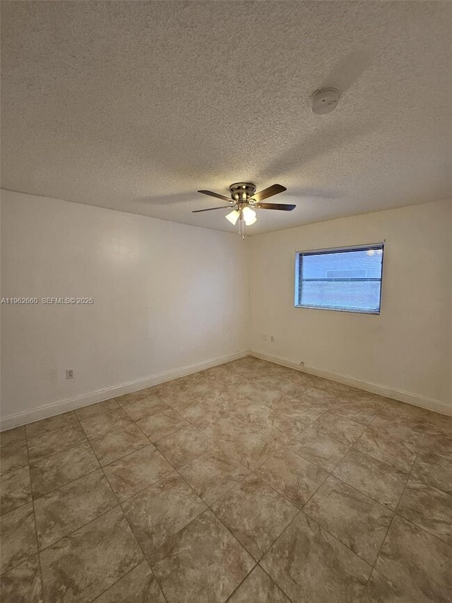 Building Photo - 3941 NW 115th Terrace