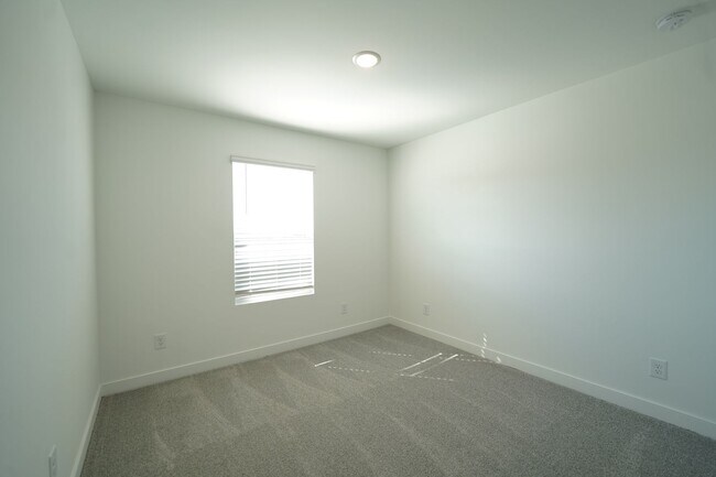 Building Photo - Coming Available!