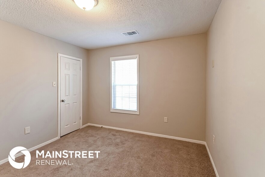 Building Photo - 4495 Bonnie Brae Dr