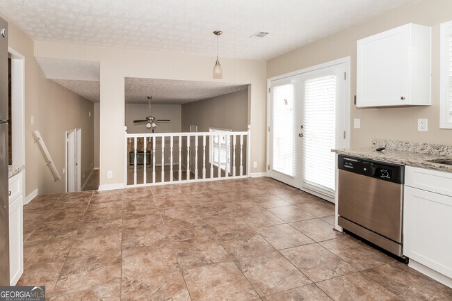Building Photo - 10436 Irongate Ln