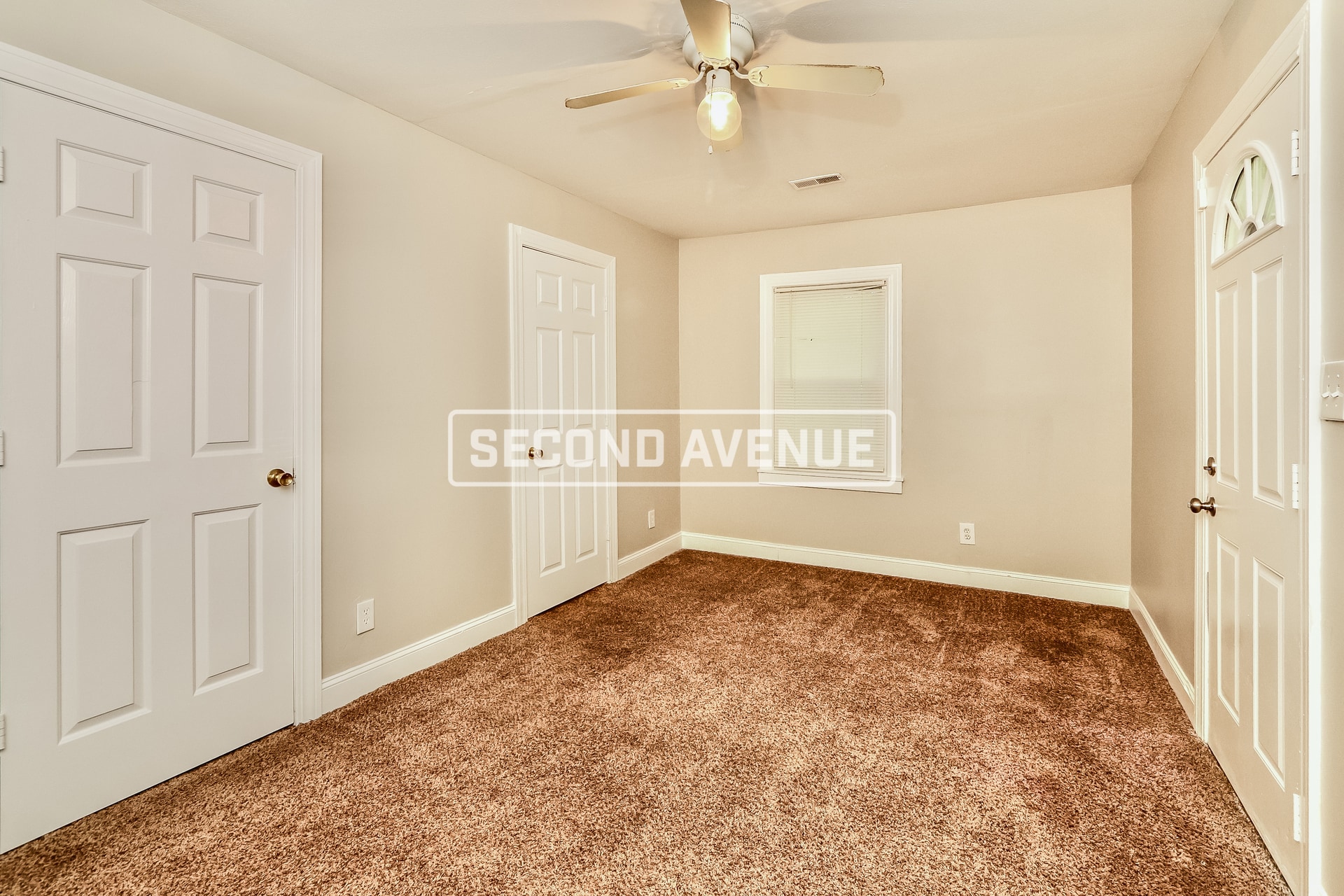 Building Photo - 3746 Kahlert Ave