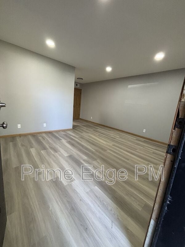 Building Photo - 1109 N 28th St