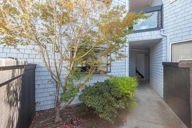 Building Photo - 26 Eddystone Ct