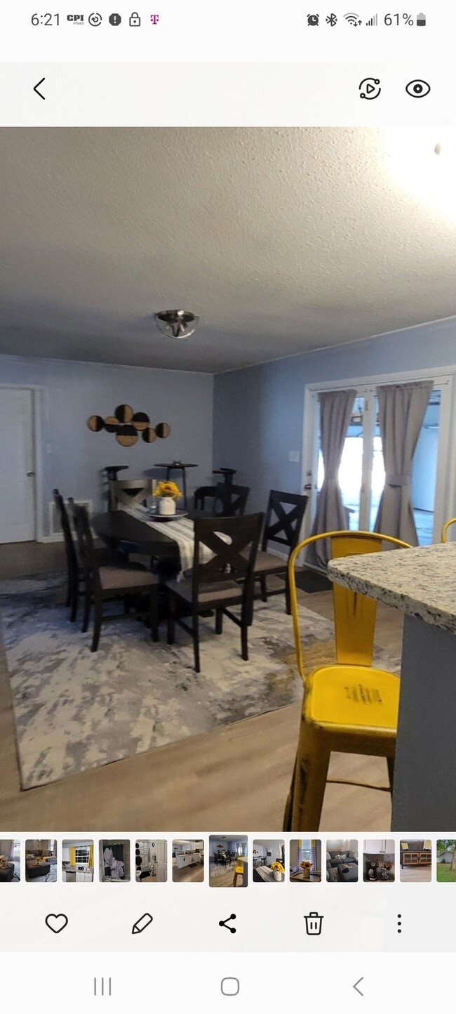 Dinning area - 117 Oberlin Rd