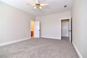 Building Photo - 321 S Chestnut St