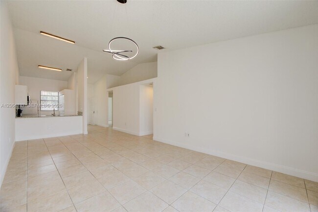 Building Photo - 6707 NW 193rd Ln