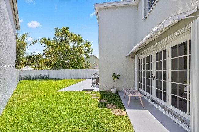 Building Photo - 9547 SW 146th Pl