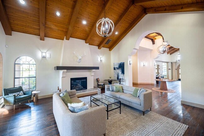 Building Photo - 12800 Center Lake Dr