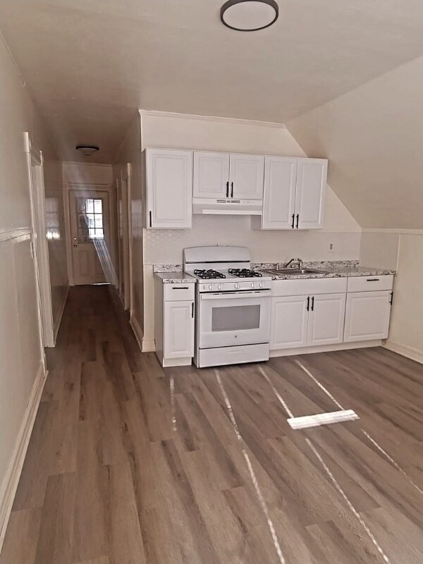 Building Photo - 75 Madison St