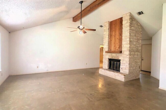 Building Photo - 2816 Norfolk Dr