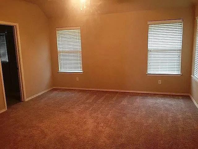 Building Photo - 520 S Brook Dr