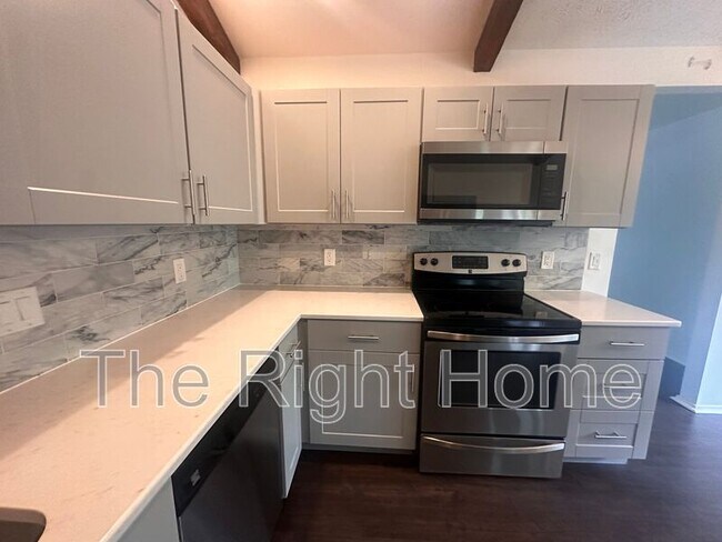 Building Photo - 11736 Quail Dr