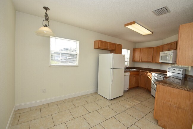 Building Photo - 42 Coral Reef Ct N