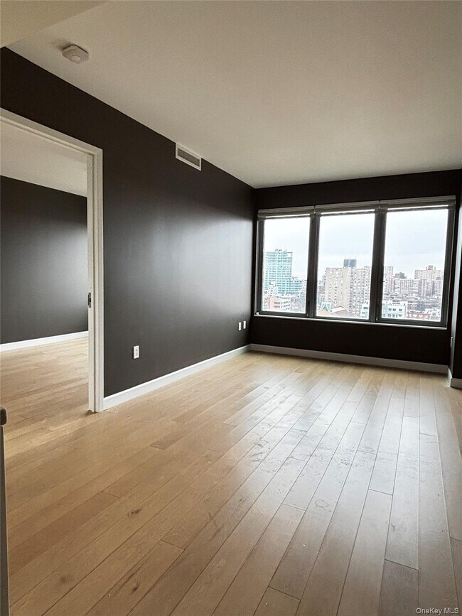 Building Photo - 138-35 39th Ave