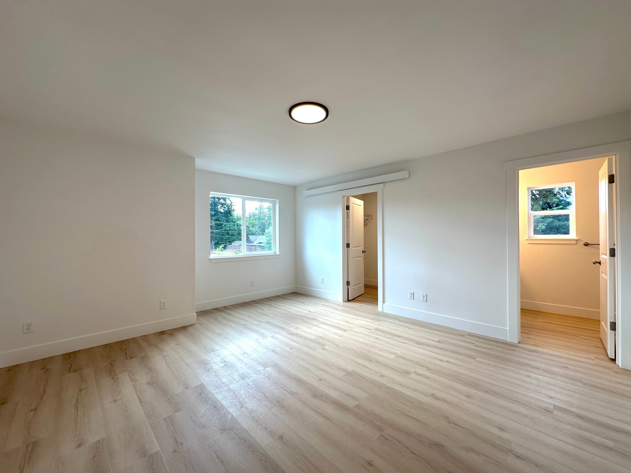 Building Photo - 3021 Harold Dr SE