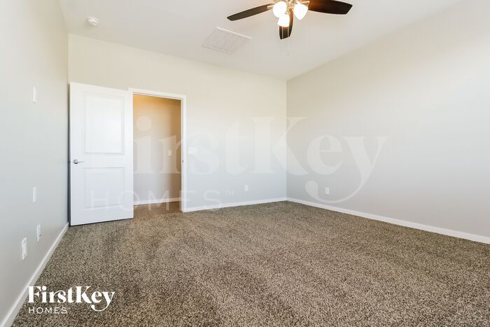 Building Photo - 23654 W Whyman St