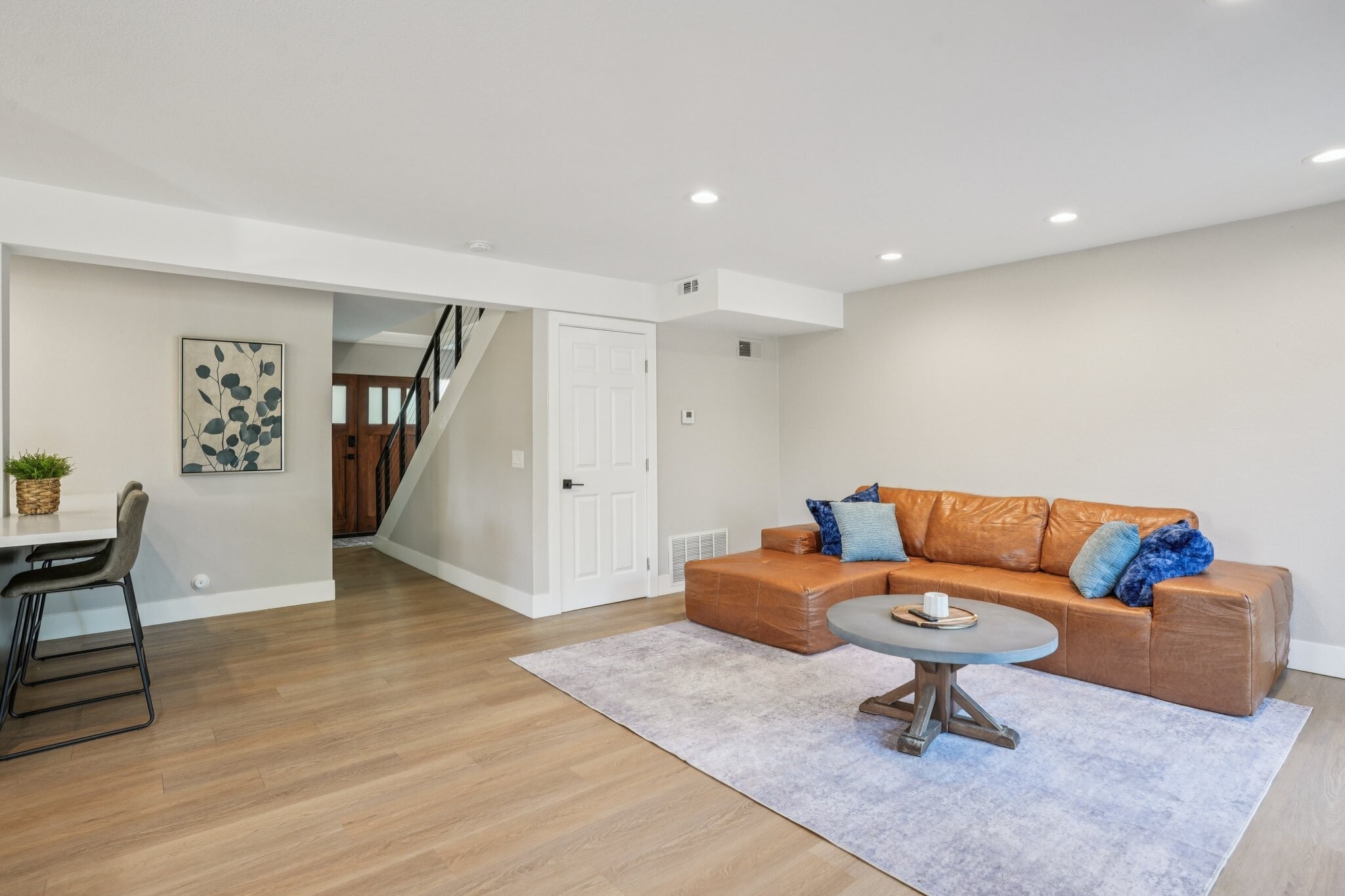 Building Photo - 835 Amigos Way
