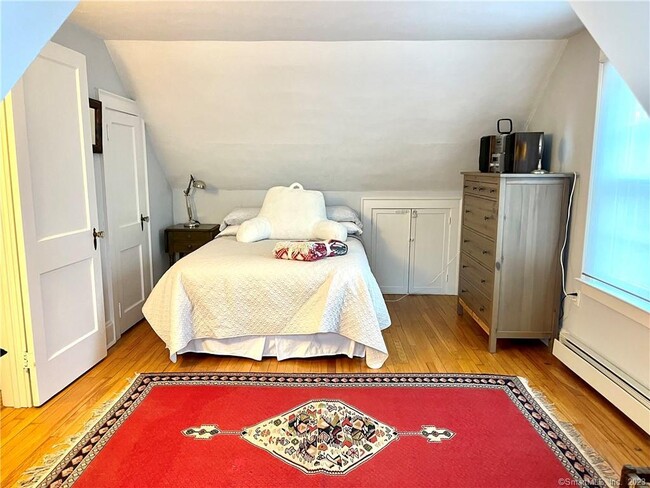 Building Photo - 43 Neck Rd