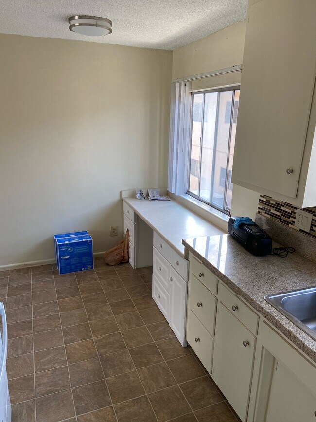 Building Photo - 3345 Artesia Blvd