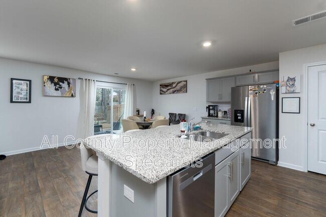 Building Photo - 2172 Elmridge Rd